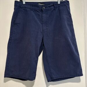 Men’s Navy Sz: 34 Y2K Etnies Chino Bermuda Shorts. Flat Front. Slash Pocket.